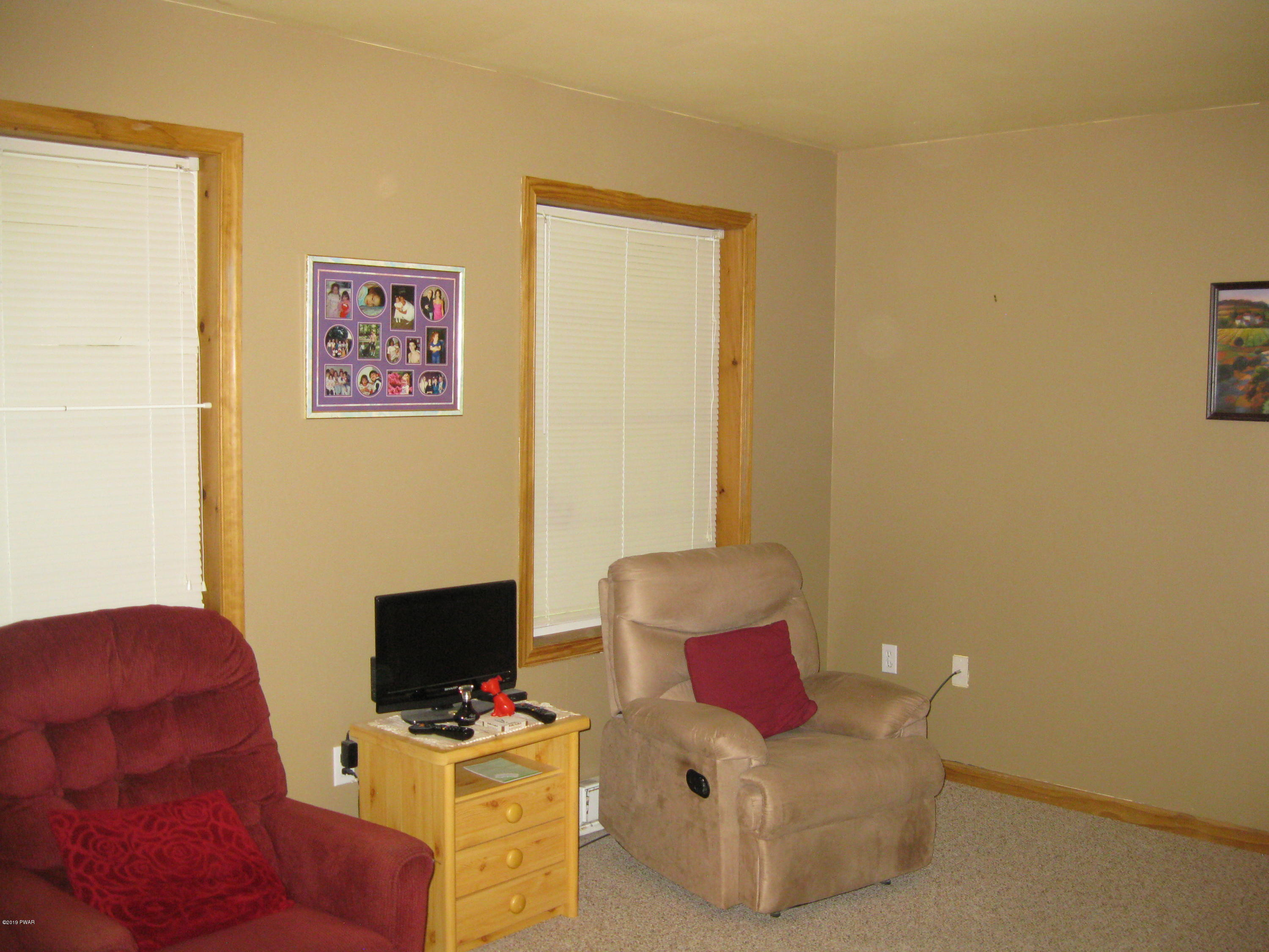 157 Gold Key Road Milford, PA 18337 - Photo 21 of 31 Family Rm