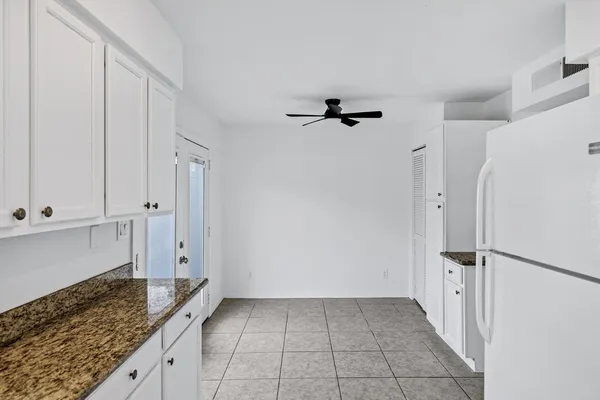 $1,800 | 3840 North 43rd Avenue, Unit 78, Phoenix, AZ 85031