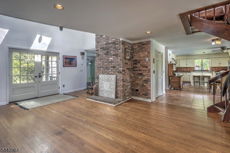 13 Farmersville Road Califon, NJ 07830 - Photo 6 of 29 Gallery Image 6