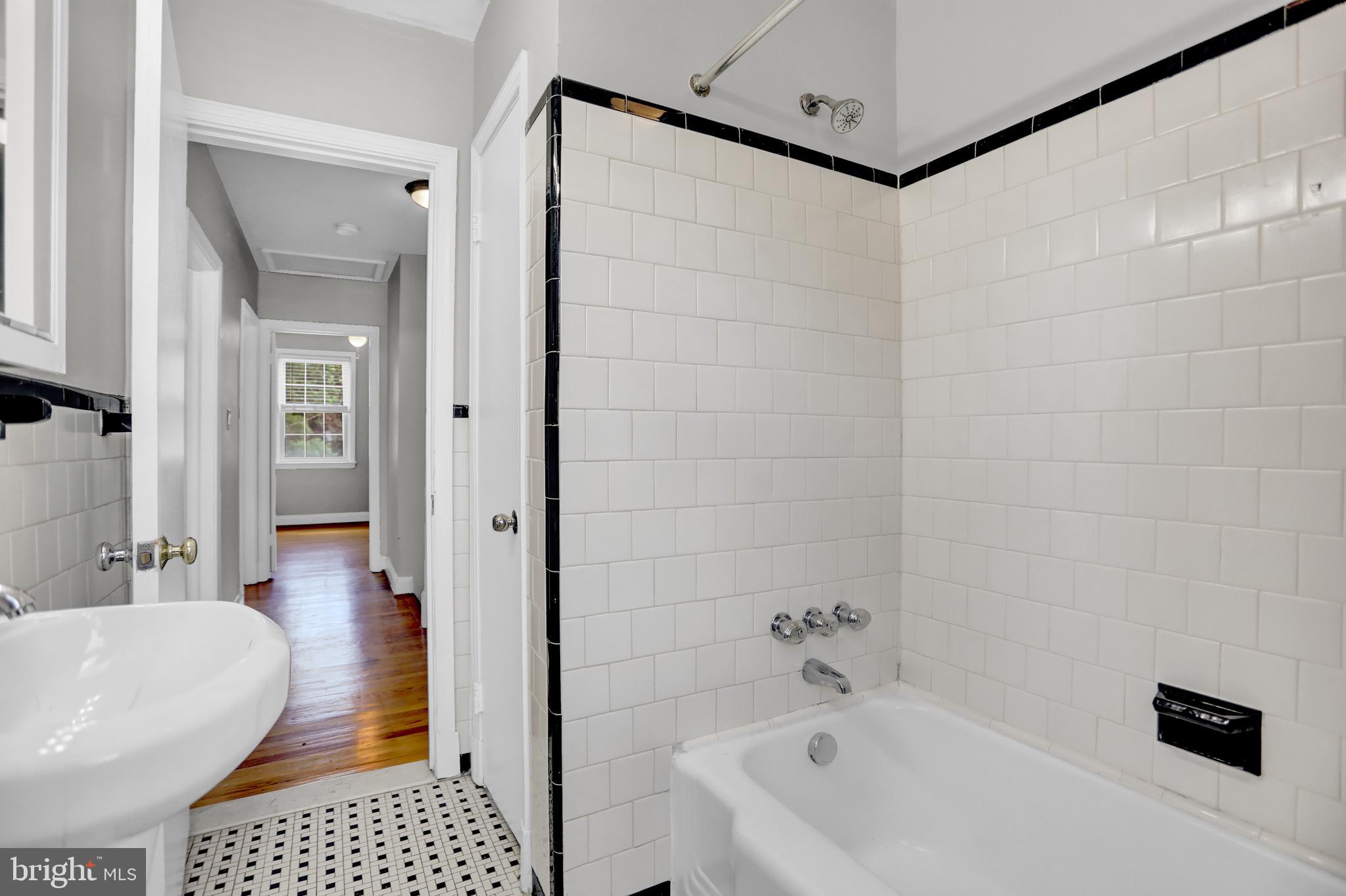 308 Old Trail Baltimore, MD 21212 - Photo 15 of 26