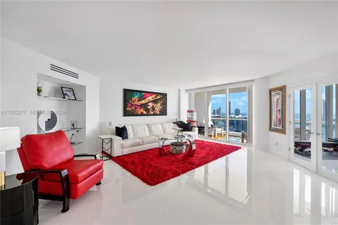 $2,200,000 | 7000 Island Boulevard, Unit 2609, Aventura, FL 33160