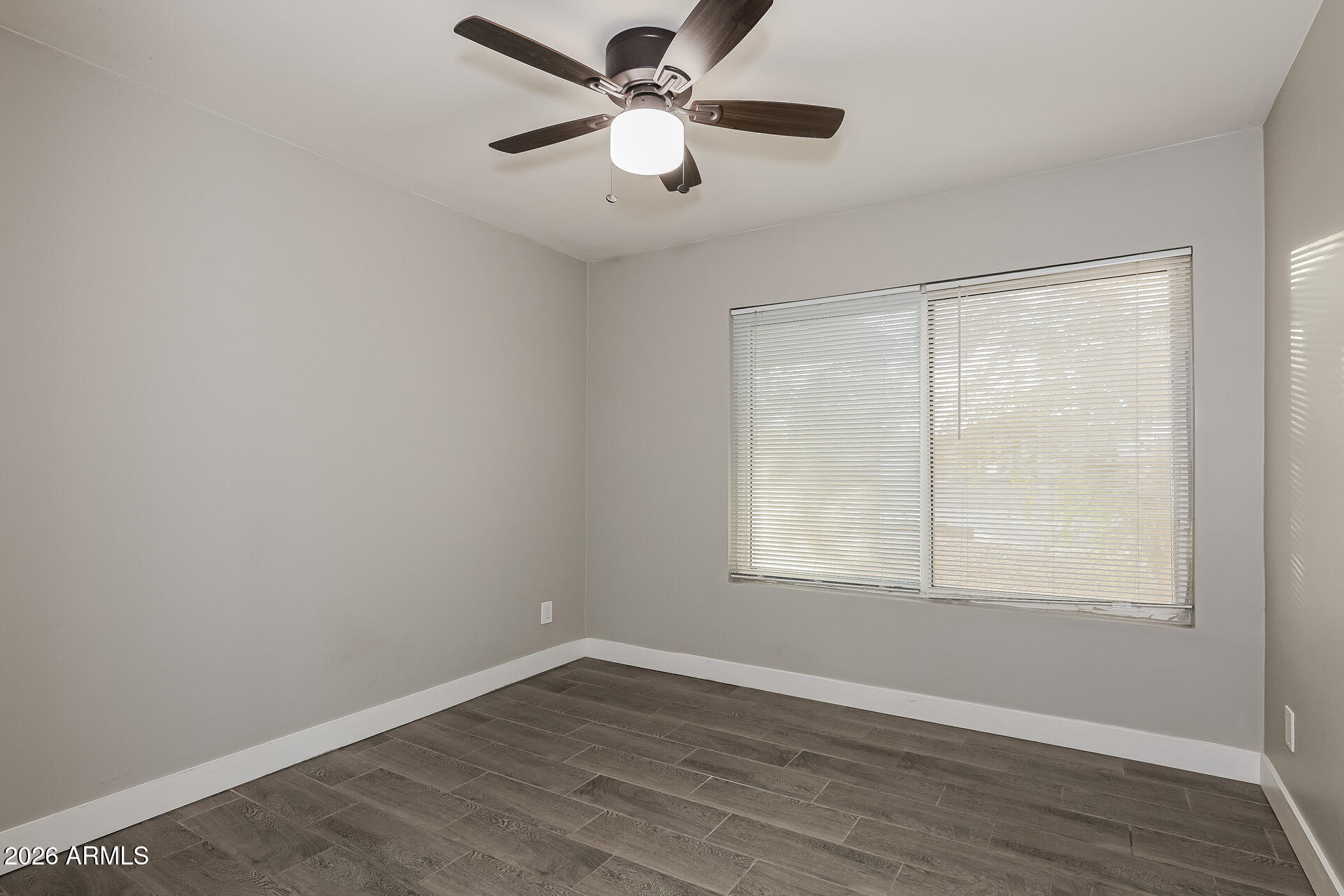 6645 South 40th Way Phoenix, AZ 85042 - Photo 16 of 21 016-photo-bedroom-15127487