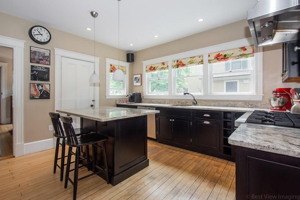 9 Oak Road Milton, MA 02186 - Photo 13 of 38 Gallery Image 13