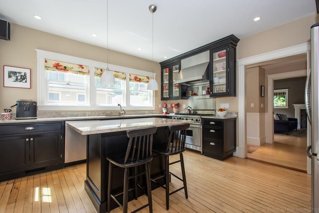 9 Oak Road Milton, MA 02186 - Photo 14 of 38 Gallery Image 14
