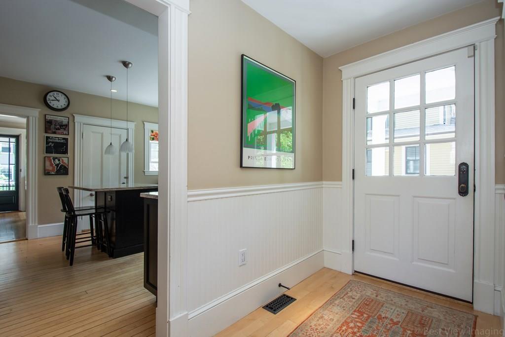 9 Oak Road Milton, MA 02186 - Photo 21 of 38 Gallery Image 21