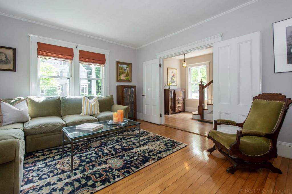 9 Oak Road Milton, MA 02186 - Photo 7 of 38 Gallery Image 7