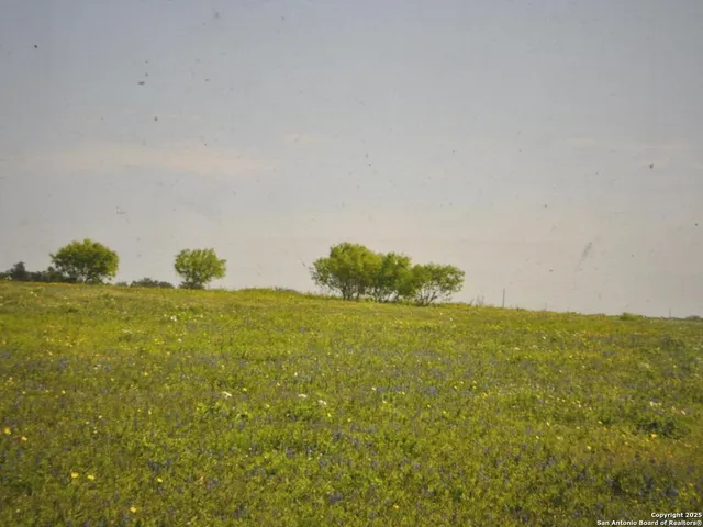 $694,000 | Tbd Cr 2615, Devine, TX 78016