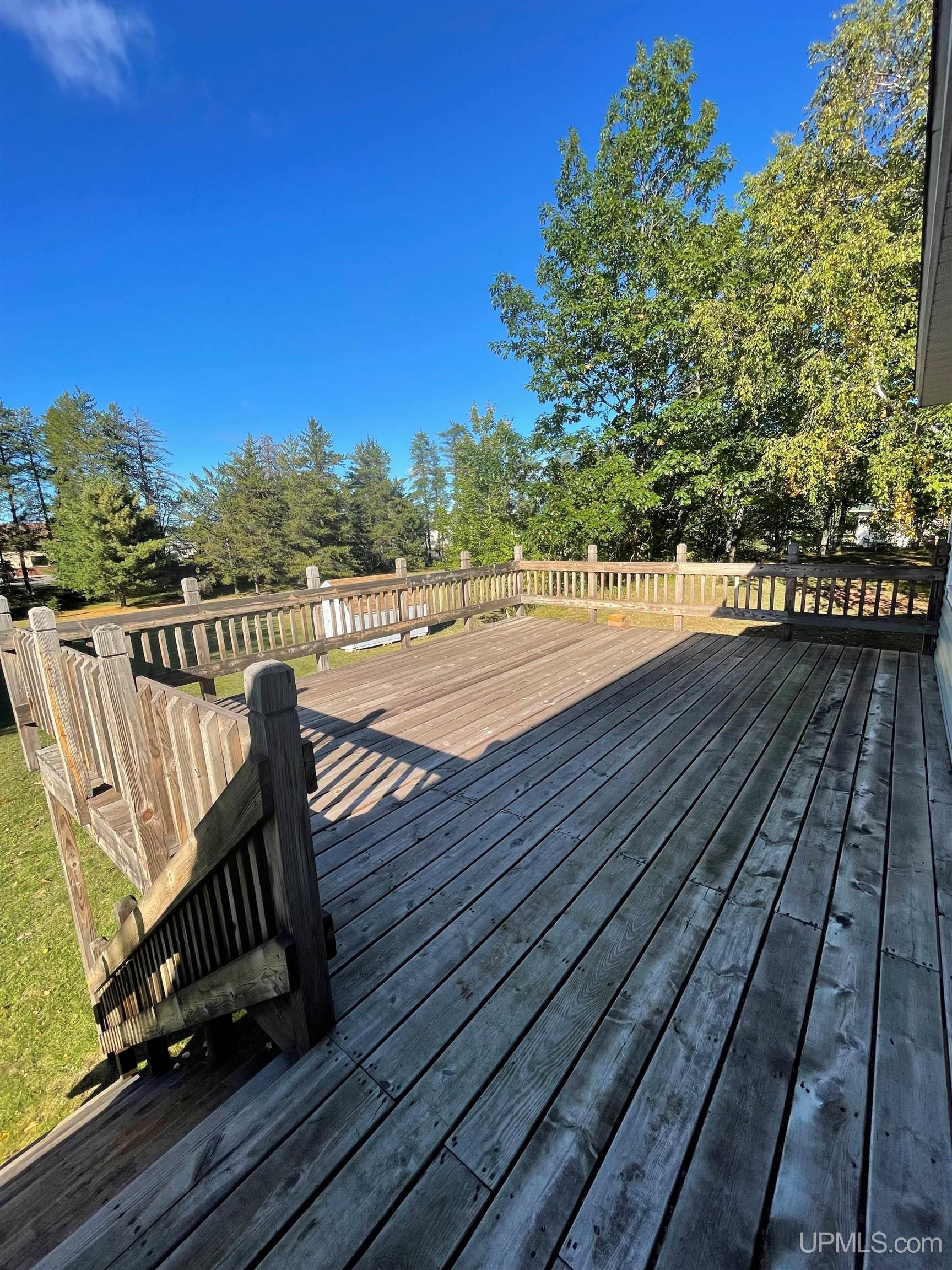 17 South Blue Lake Road Gwinn, MI 49841 - Photo 5 of 38
