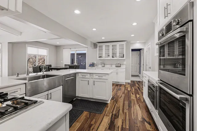 $989,900 | 5449 Countryside Drive, Saline, MI 48176