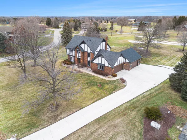 $969,900 | 5449 Countryside Drive, Saline, MI 48176