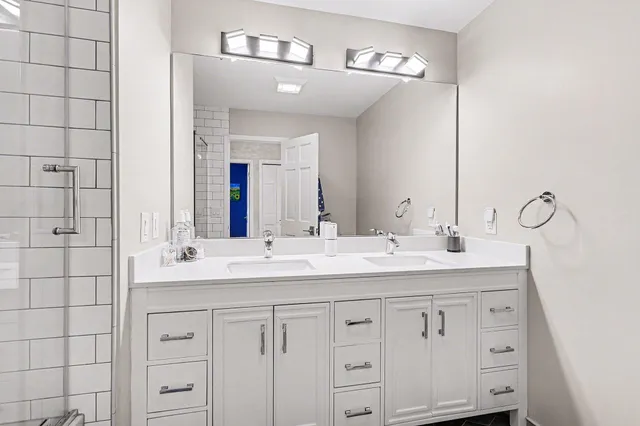 $989,900 | 5449 Countryside Drive, Saline, MI 48176