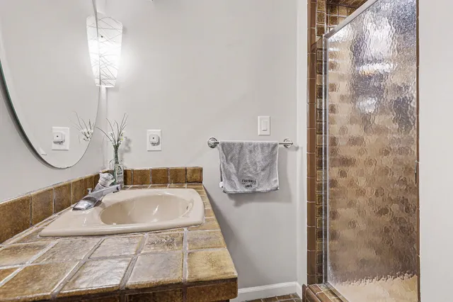 $989,900 | 5449 Countryside Drive, Saline, MI 48176