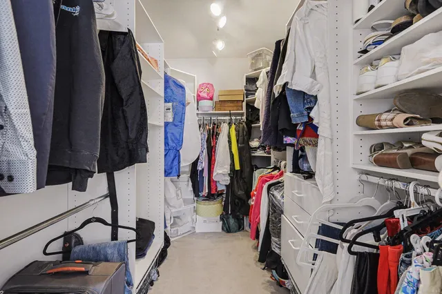 $989,900 | 5449 Countryside Drive, Saline, MI 48176