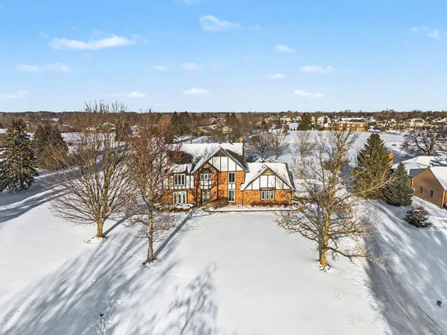 $989,900 | 5449 Countryside Drive, Saline, MI 48176