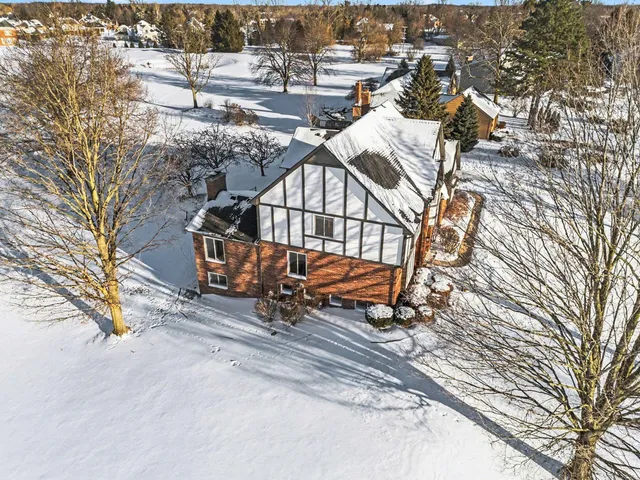 $989,900 | 5449 Countryside Drive, Saline, MI 48176