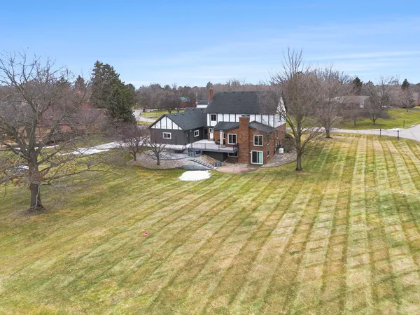 $969,900 | 5449 Countryside Drive, Saline, MI 48176