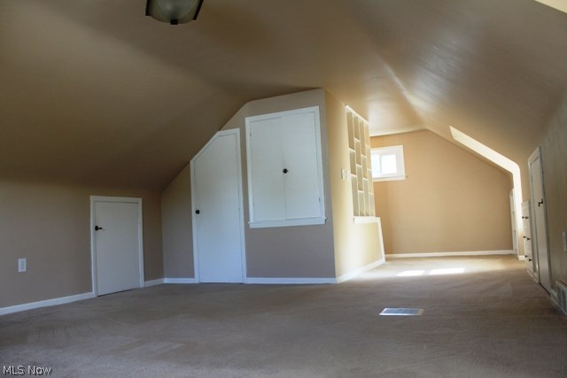 1635 Sunview Road Cleveland, OH 44124 - Photo 14 of 21
