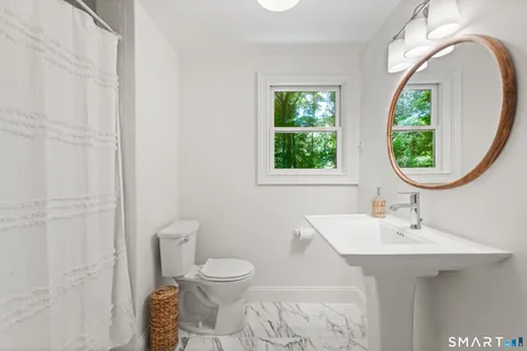 $1,049,000 | 123 Lyons Plain Road, Weston, CT 06883