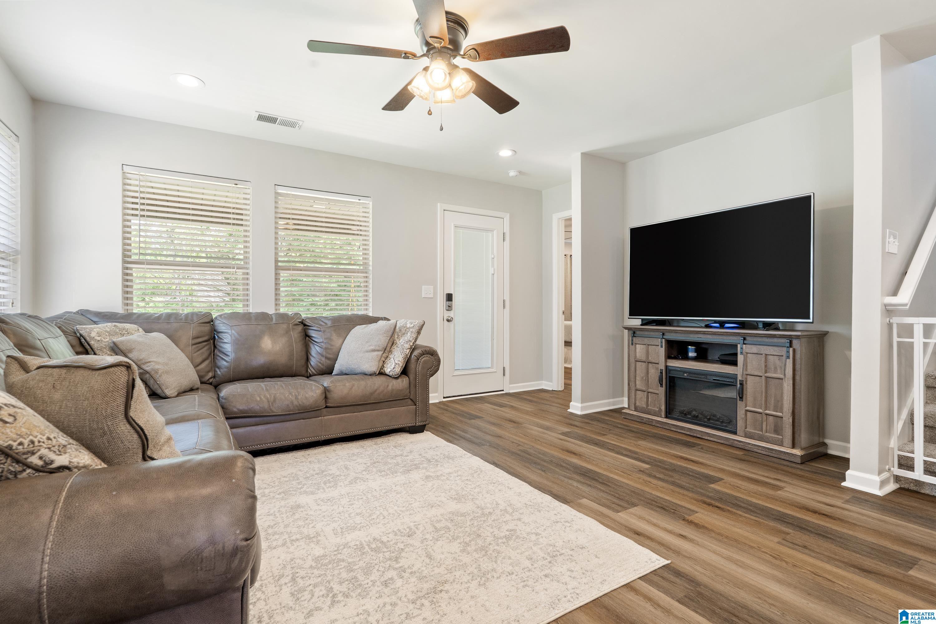 225 Briar Ridge Lane Odenville, AL 35120 - Photo 7 of 31 Gallery Image 7