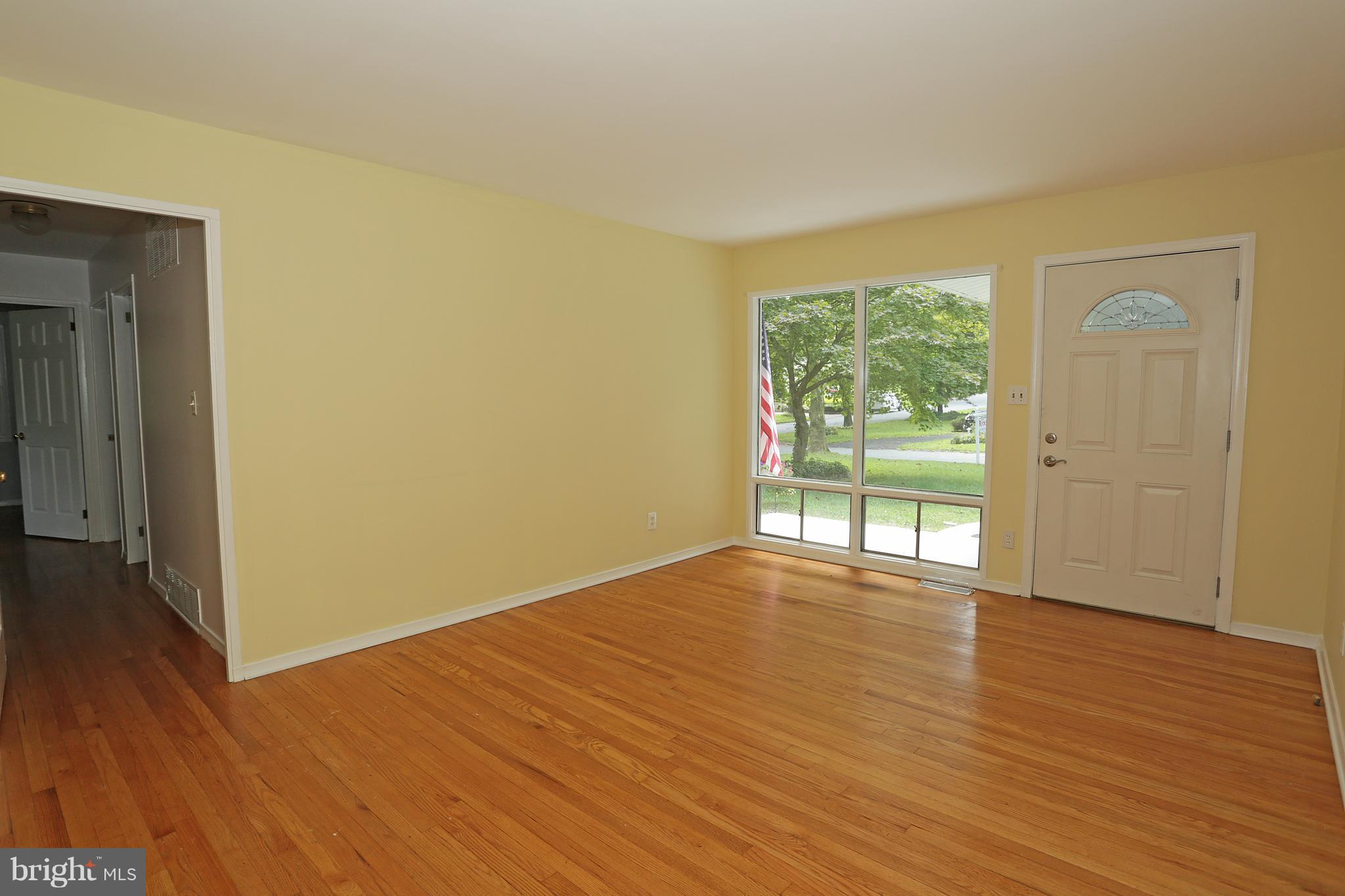 100 Chatham Road Bel Air, MD 21014 - Photo 5 of 22 Living Room