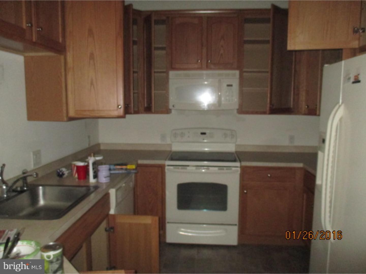 303 Raphael Court Williamstown, NJ 08094 - Photo 3 of 6