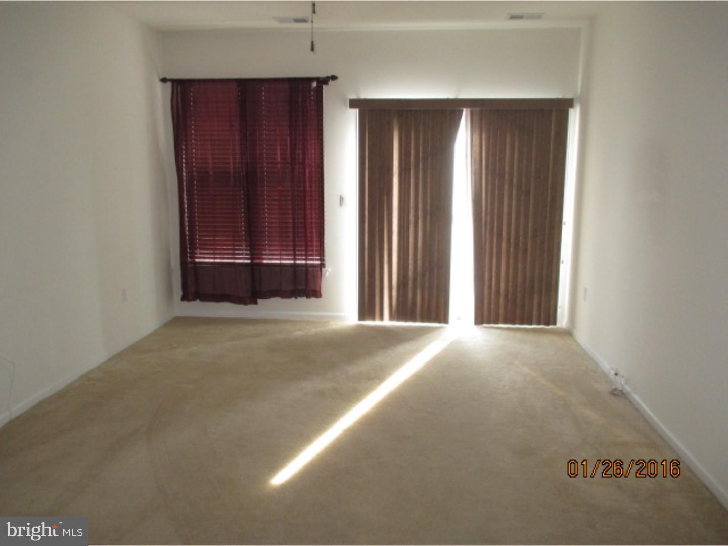 303 Raphael Court Williamstown, NJ 08094 - Photo 4 of 6
