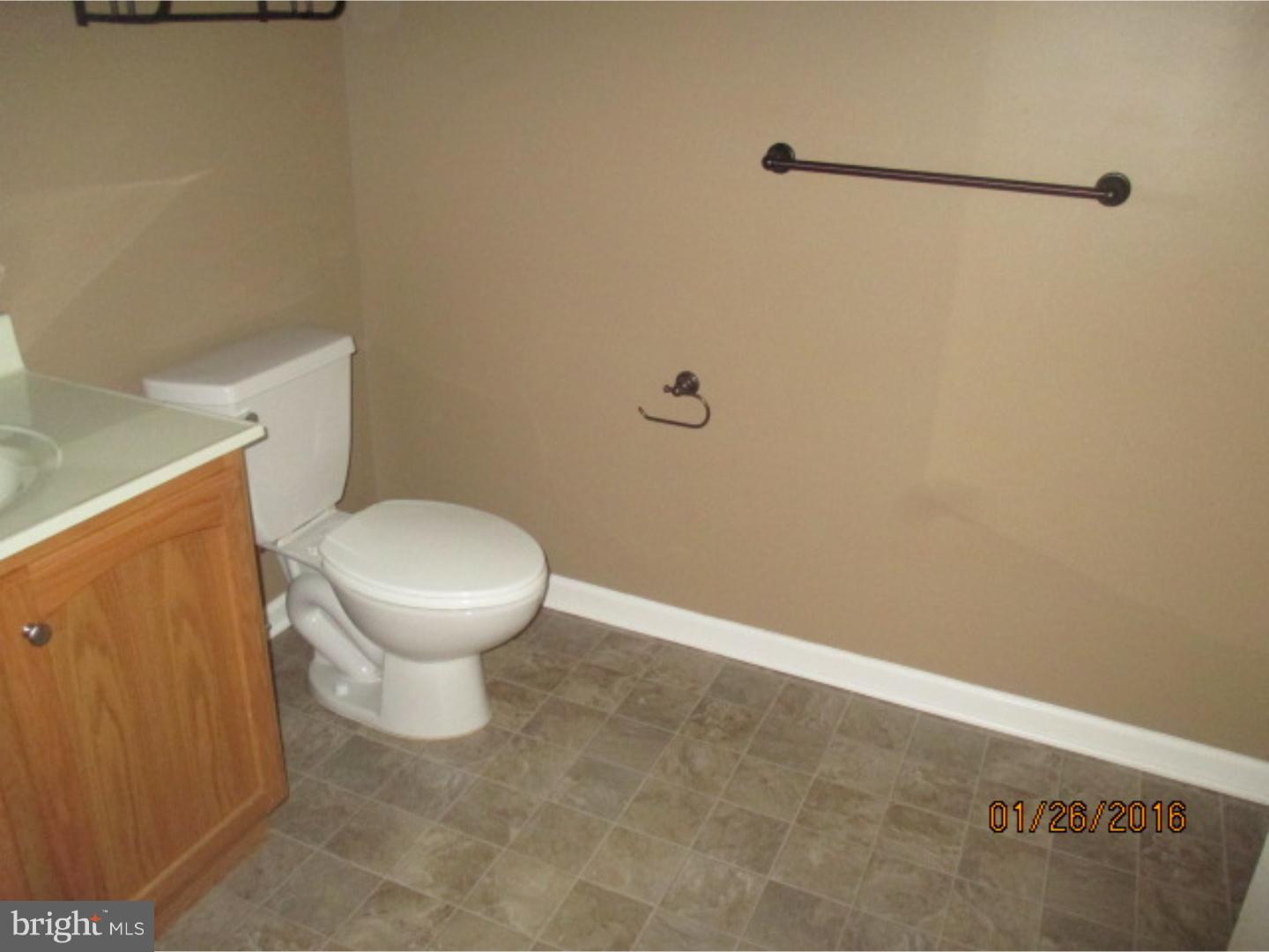 303 Raphael Court Williamstown, NJ 08094 - Photo 5 of 6