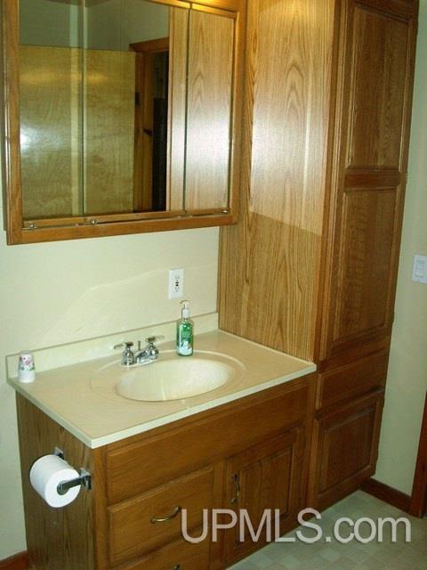 4515 26th Road Gladstone, MI 49837 - Photo 17 of 24