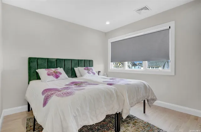 $3,499,000 | 333 Livingston Place, Cedarhurst, NY 11516