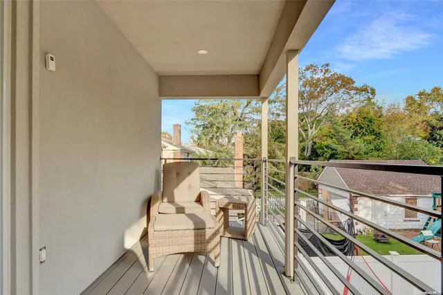 $3,499,000 | 333 Livingston Place, Cedarhurst, NY 11516