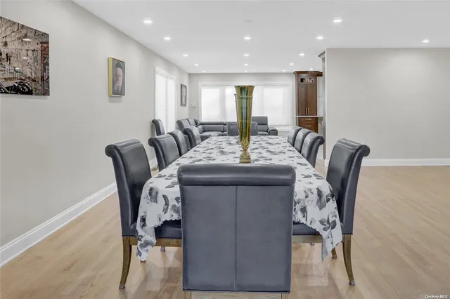 $3,499,000 | 333 Livingston Place, Cedarhurst, NY 11516