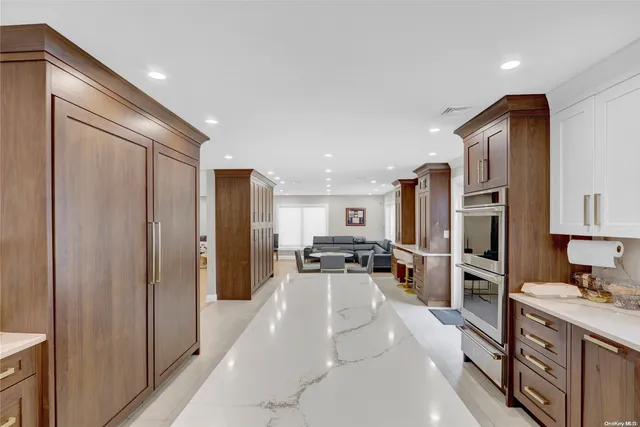 $3,499,000 | 333 Livingston Place, Cedarhurst, NY 11516