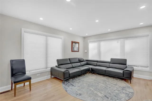 $3,499,000 | 333 Livingston Place, Cedarhurst, NY 11516