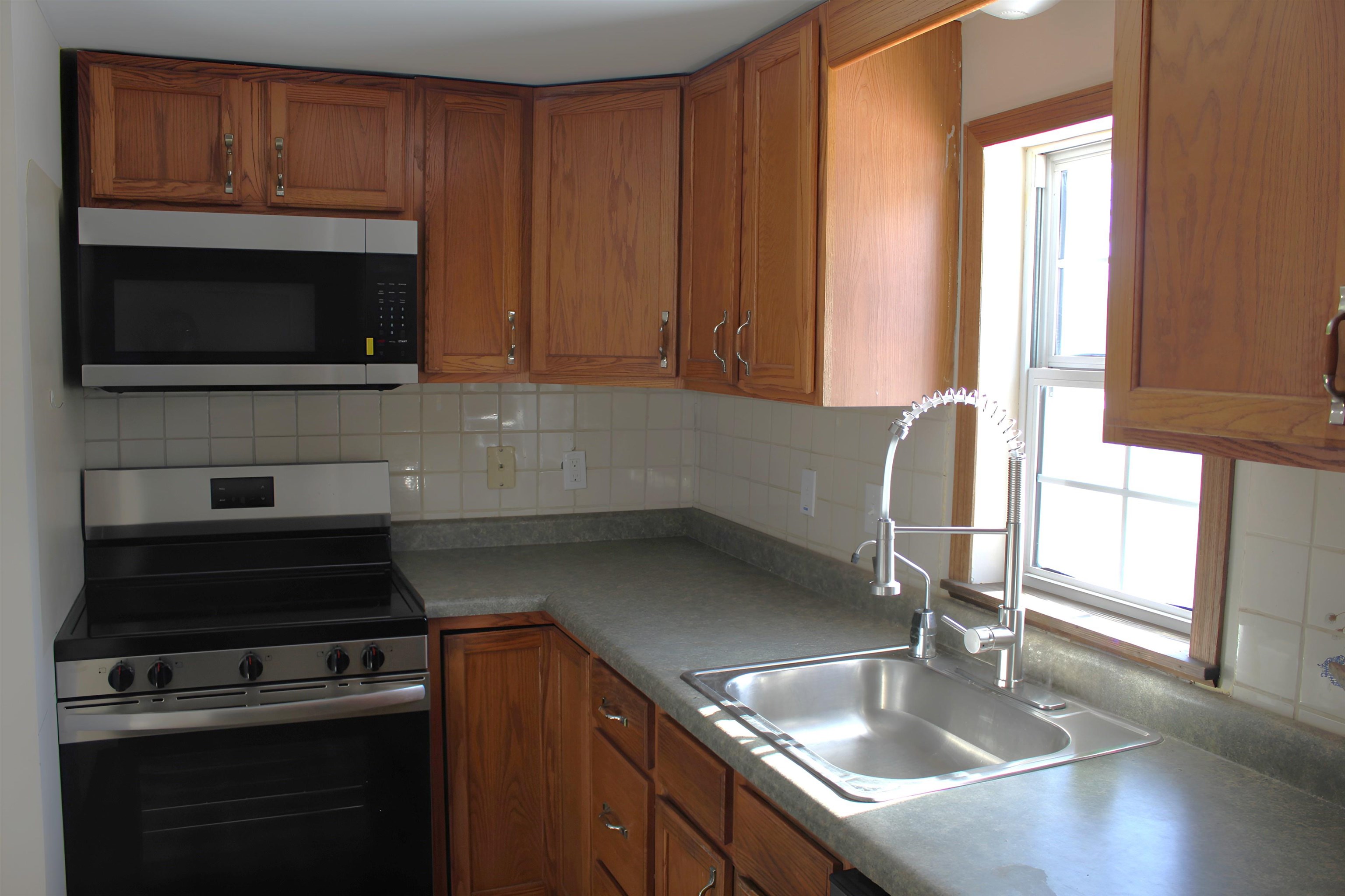 14317 North Lewis Road Clio, MI 48420 - Photo 4 of 25