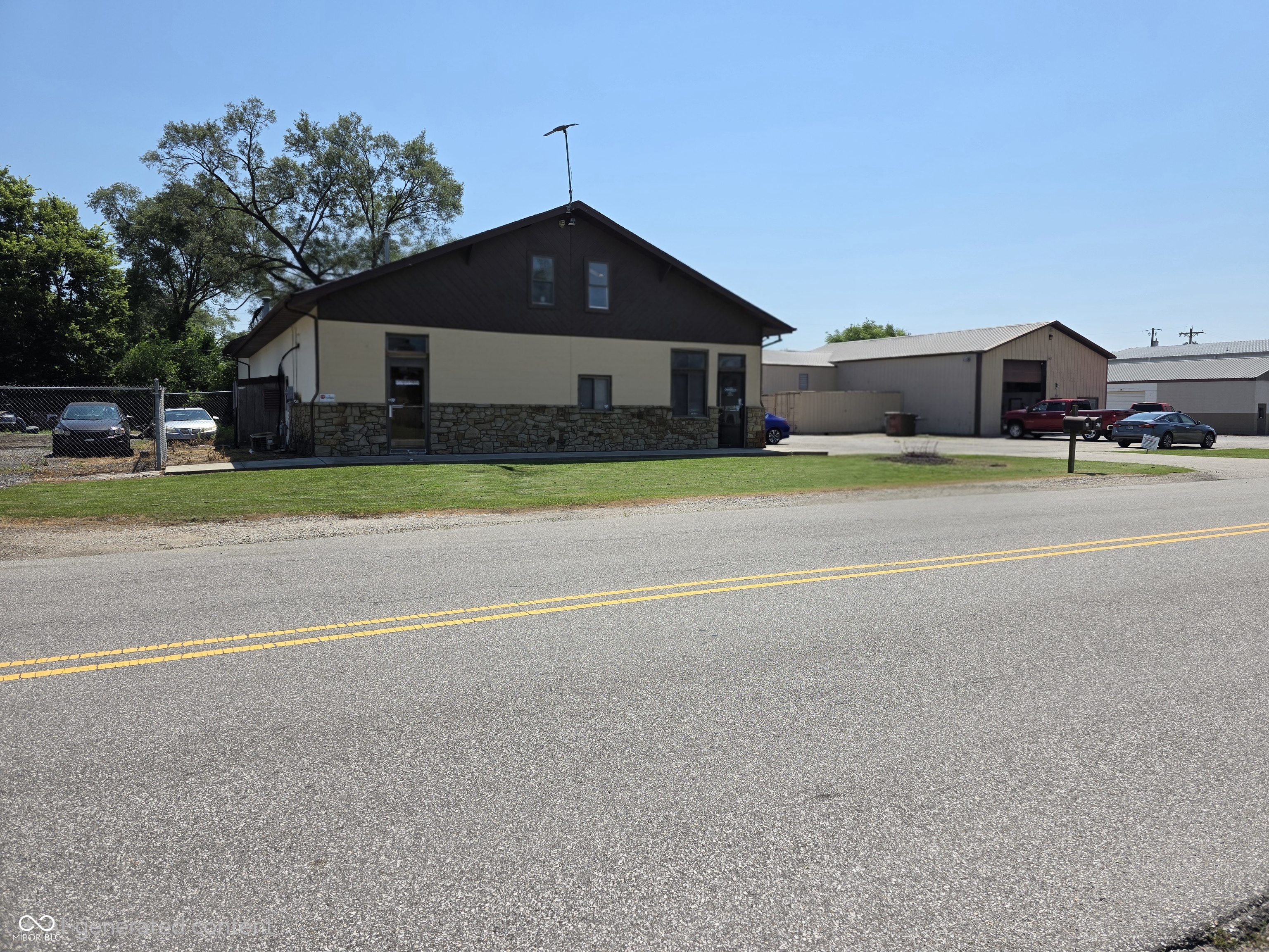 351 South Mapleton Street, Unit A Columbus, IN 47201 - Photo 1 of 4