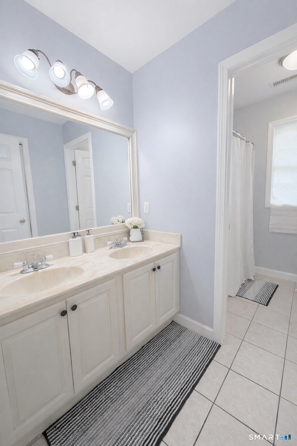 240 Tom Swamp Road Hamden, CT 06518 - Photo 11 of 18