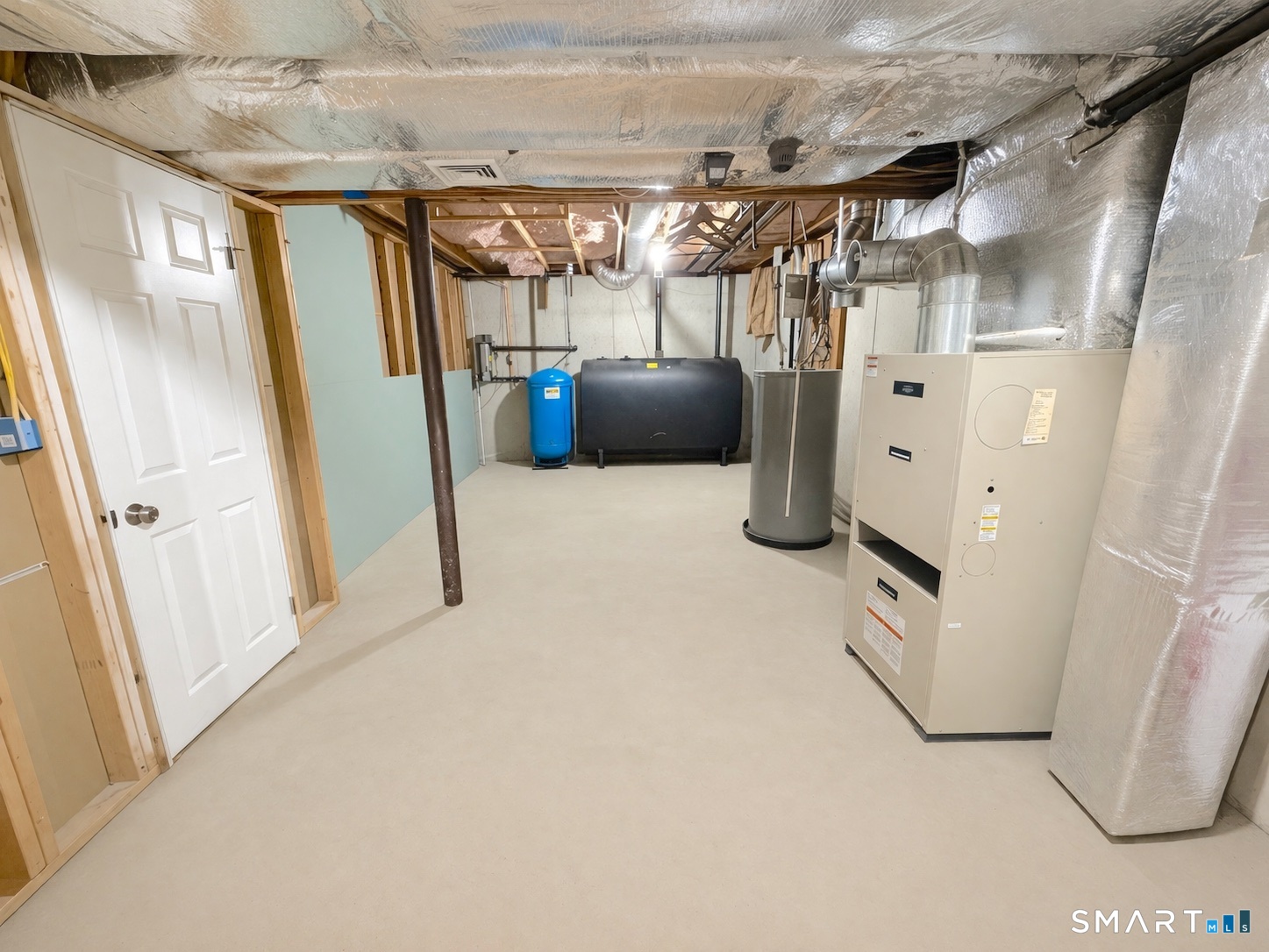 240 Tom Swamp Road Hamden, CT 06518 - Photo 16 of 18