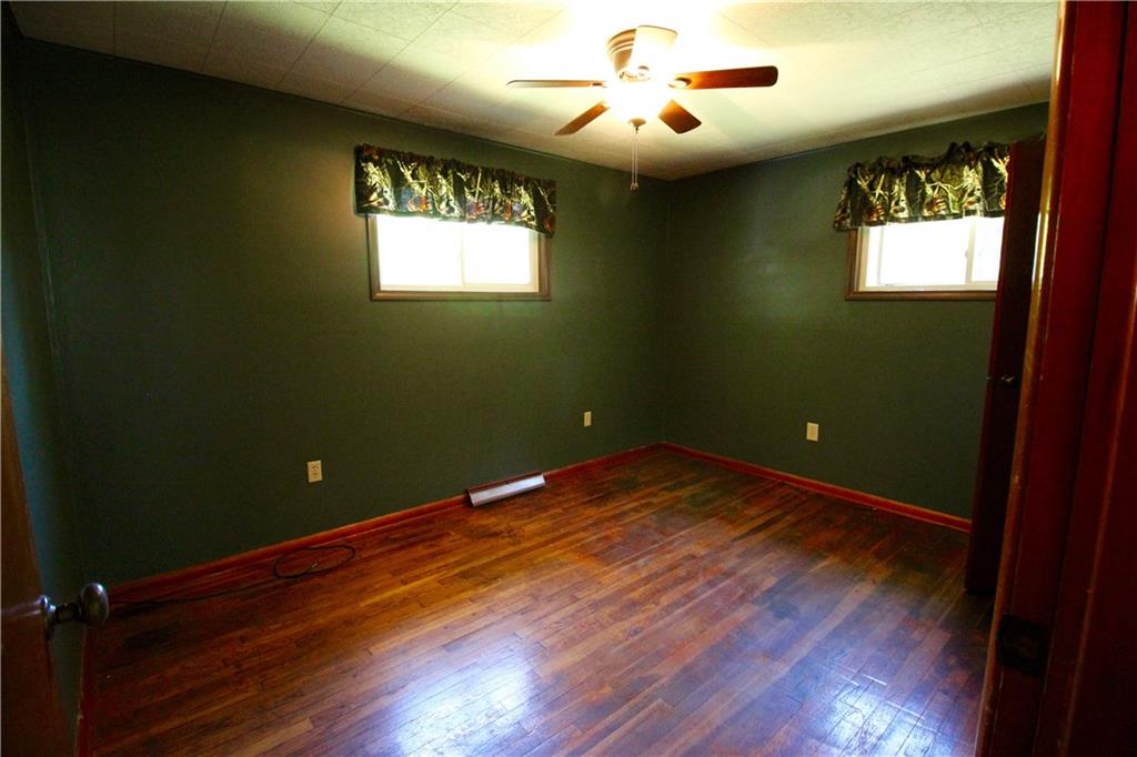 326 Nutt Road Grove City, PA 16127 - Photo 12 of 23