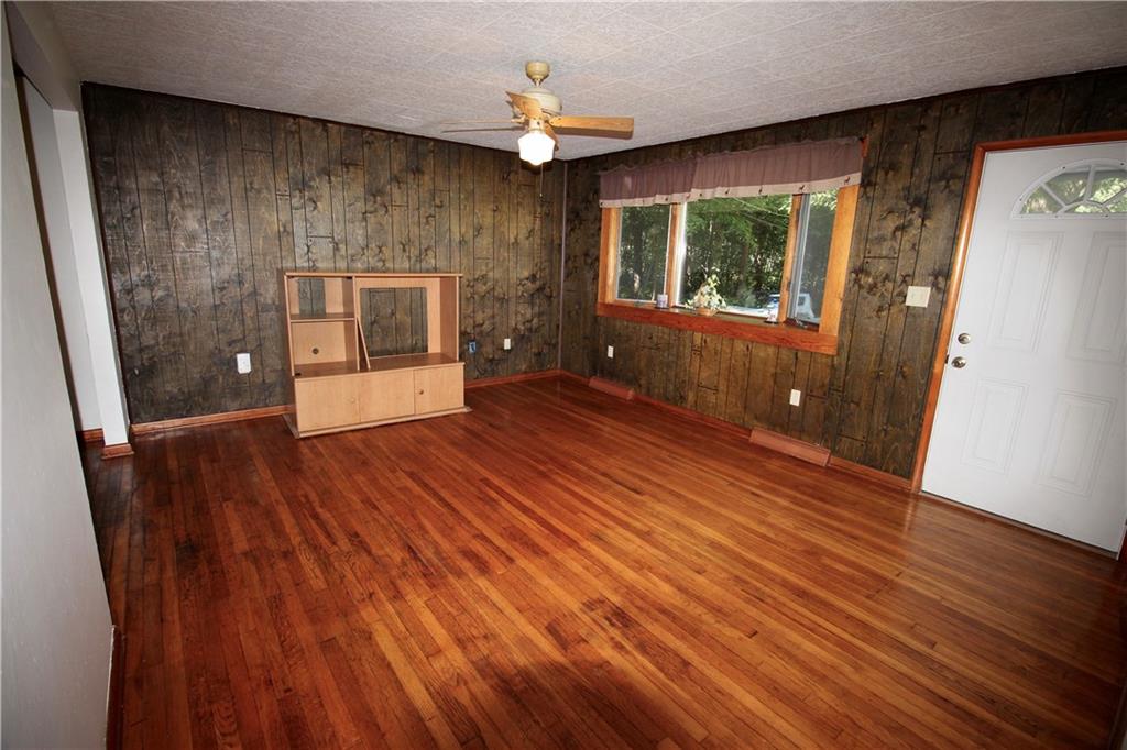 326 Nutt Road Grove City, PA 16127 - Photo 5 of 23