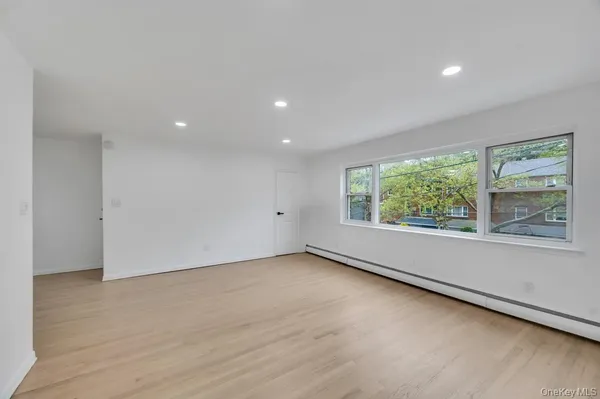 $2,750 | 74-16 85th Road | Woodhaven