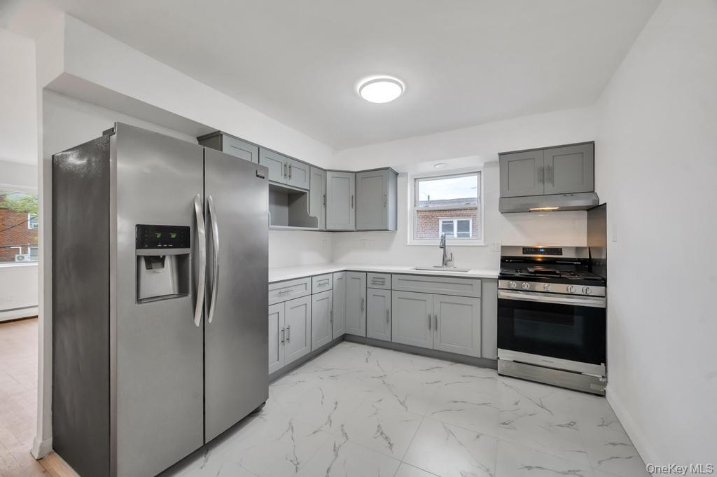 74-16 85th Road Queens, NY 11421 - Photo 3 of 19