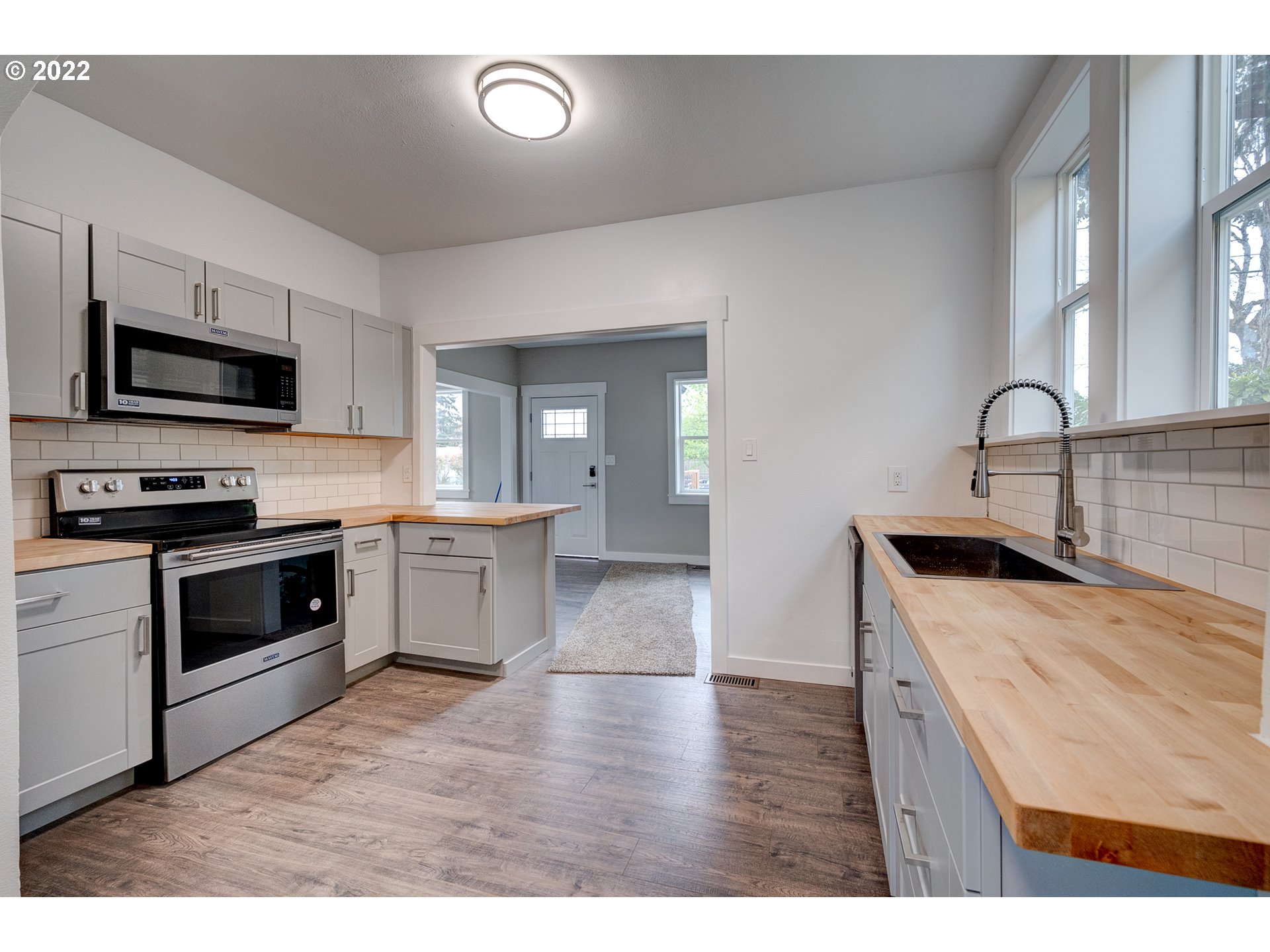 7318 Southeast Rural Street Portland, OR 97206 - Photo 13 of 24 Gallery Image 13