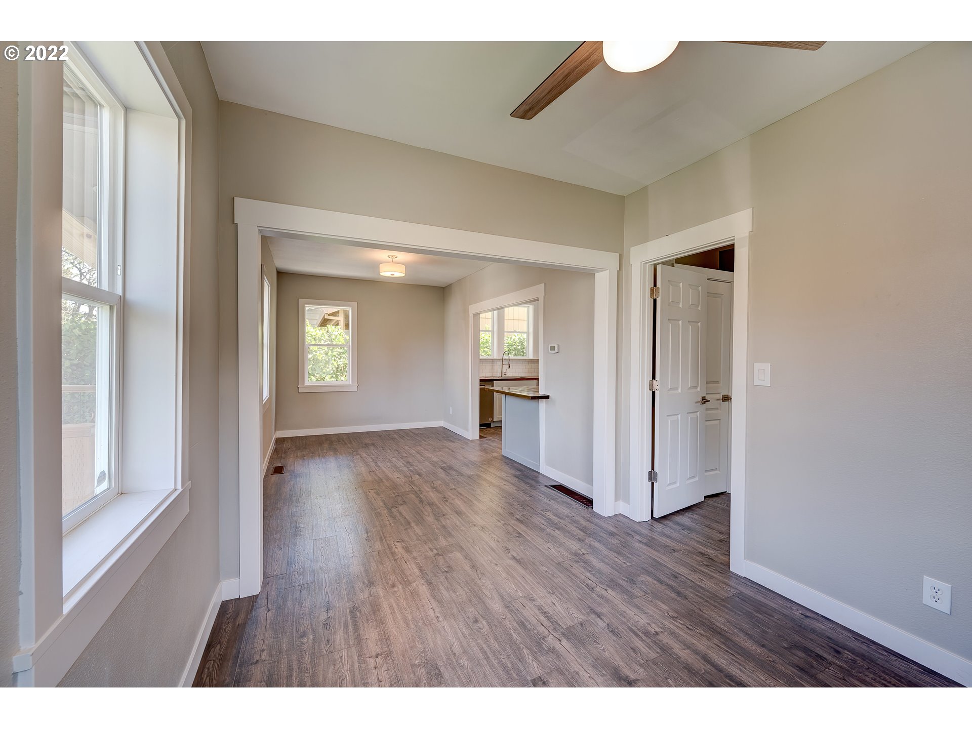 7318 Southeast Rural Street Portland, OR 97206 - Photo 7 of 24 Gallery Image 7
