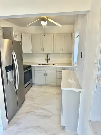 $1,500 | 2440 Lake Osborne Drive, Unit 201, Lake Worth Beach, FL 33461