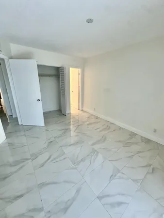 $1,500 | 2440 Lake Osborne Drive, Unit 201, Lake Worth Beach, FL 33461