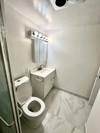 $1,500 | 2440 Lake Osborne Drive, Unit 201, Lake Worth Beach, FL 33461