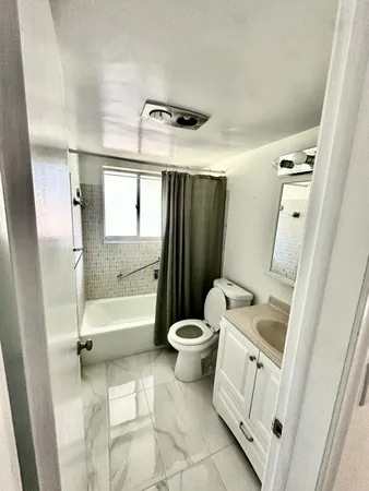 $1,500 | 2440 Lake Osborne Drive, Unit 201, Lake Worth Beach, FL 33461