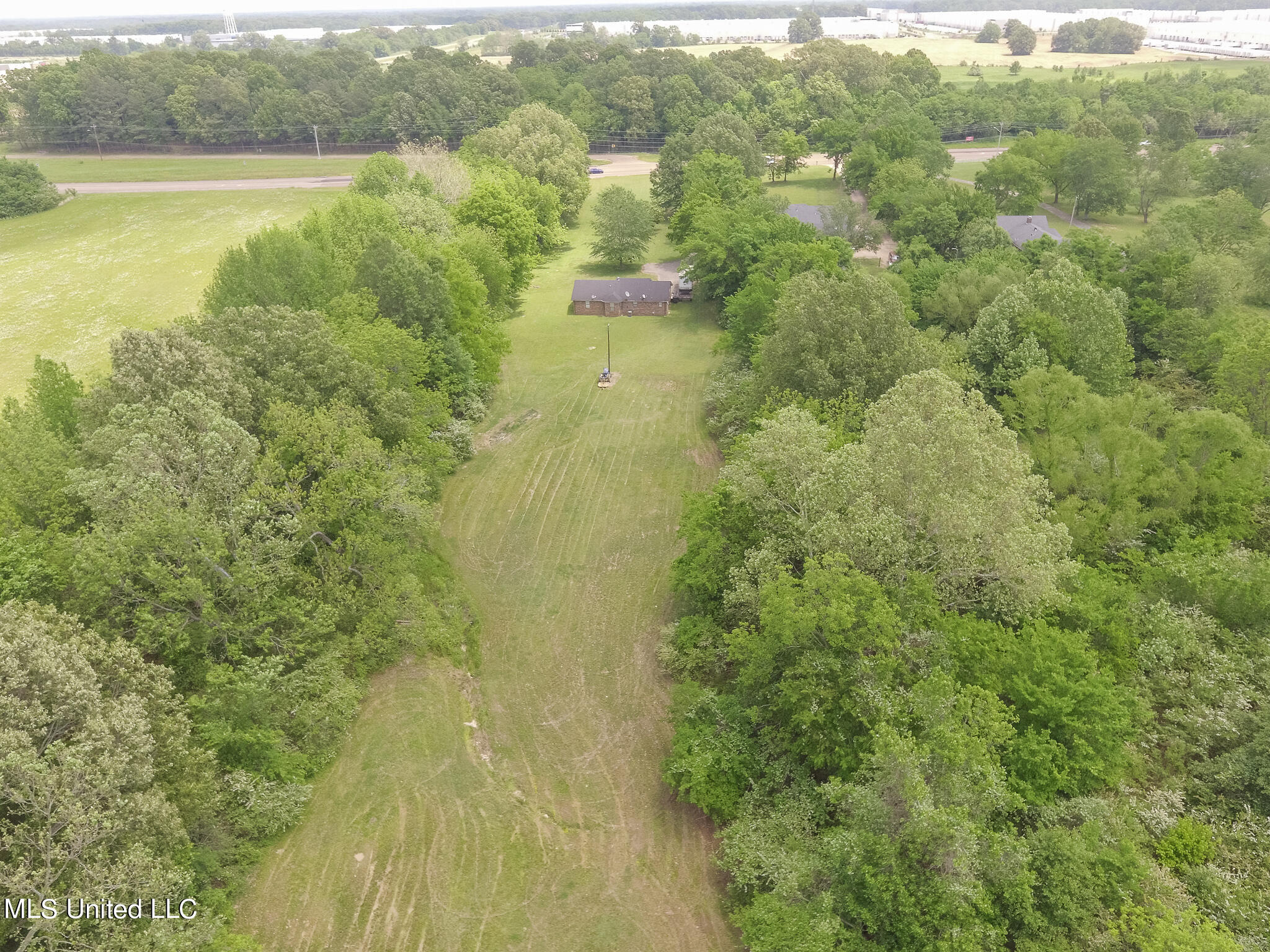 6741 Hacks Cross Road Olive Branch, MS 38654 - Photo 18 of 41 6741 Hacks Cross Road Drone-15