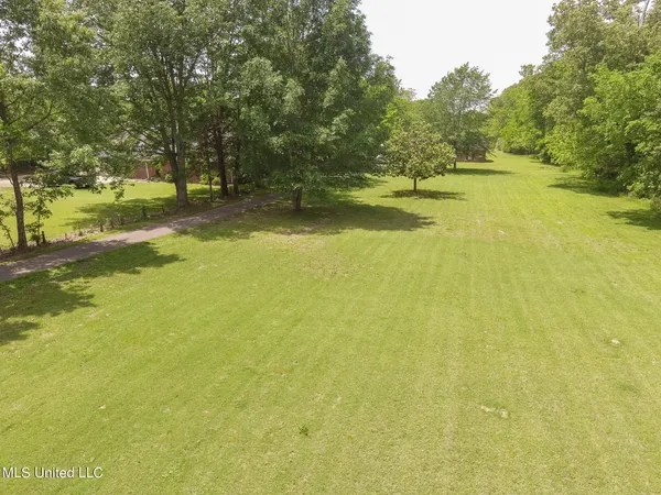 $399,900 | 6741 Hacks Cross Road, Olive Branch, MS 38654