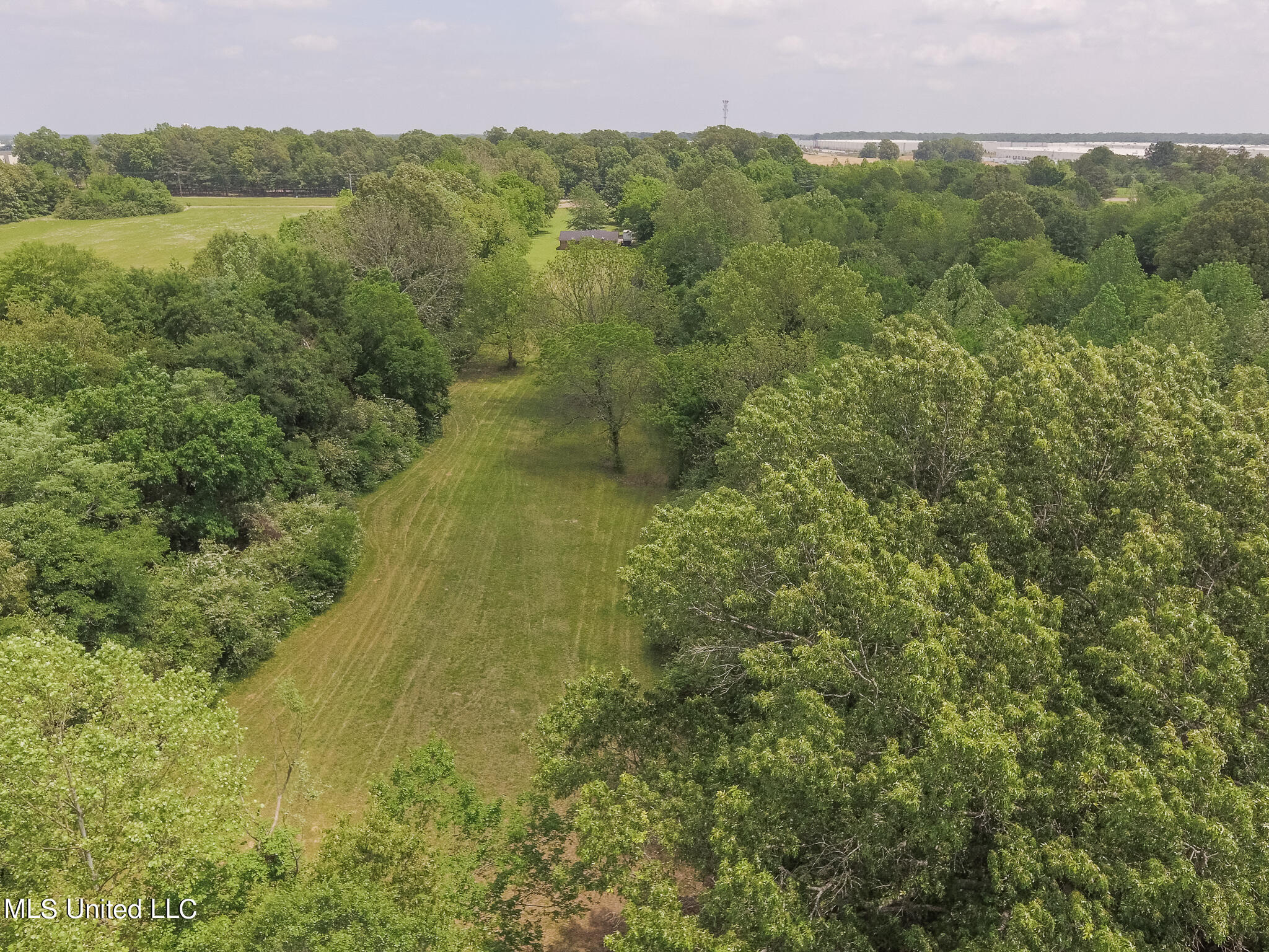 6741 Hacks Cross Road Olive Branch, MS 38654 - Photo 27 of 41 6741 Hacks Cross Road Drone-11